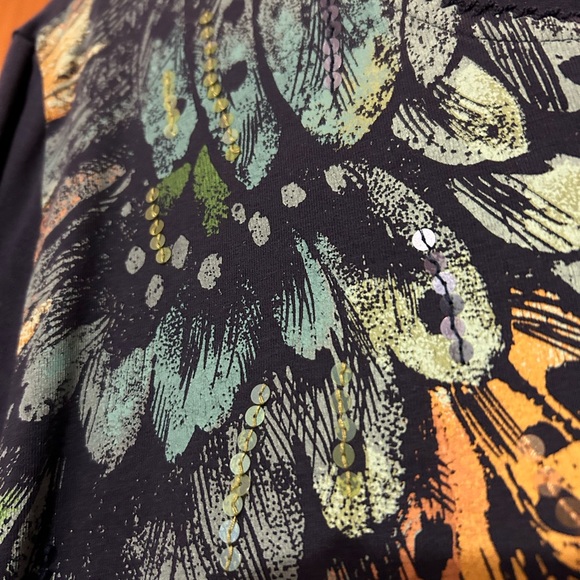 Women top - Picture 2 of 5